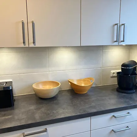 Am Biebricher Schlosspark Daire