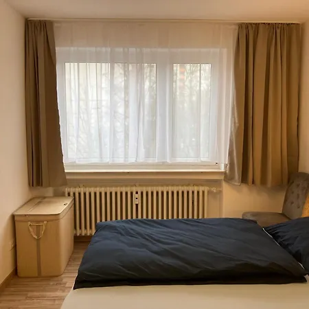 Am Biebricher Schlosspark Daire