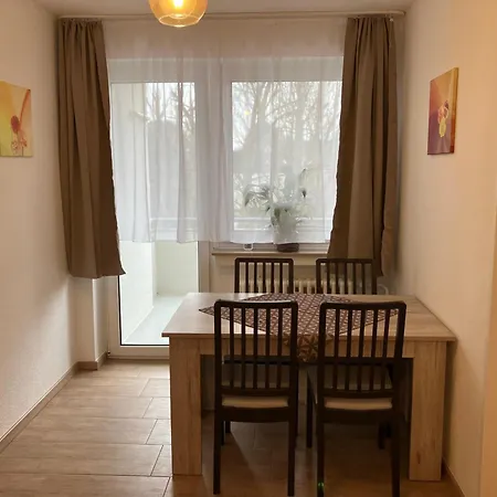 Apartment Am Biebricher Schlosspark Wiesbaden