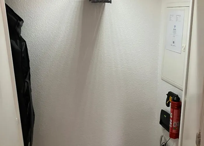 Am Biebricher Schlosspark Daire